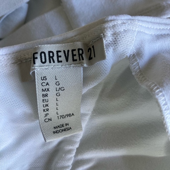 Forever 21 white crop top cage straps in back! - Picture 4 of 6